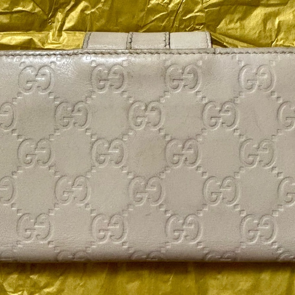 Gucci Cream Embossed Women's Wallet - Picture 3 of 6